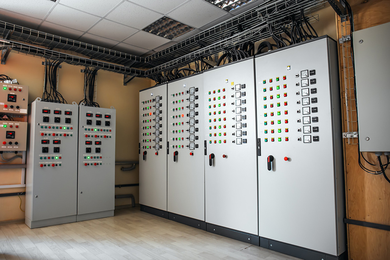 Schalt&shy;anlagen&shy;bau bei Schmidt Elektrotechnik in Strasburg